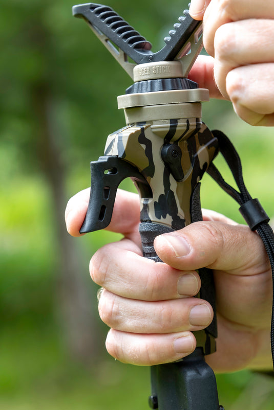 FISISHED IN MOSSY OAK® BOTTOMLAND®
