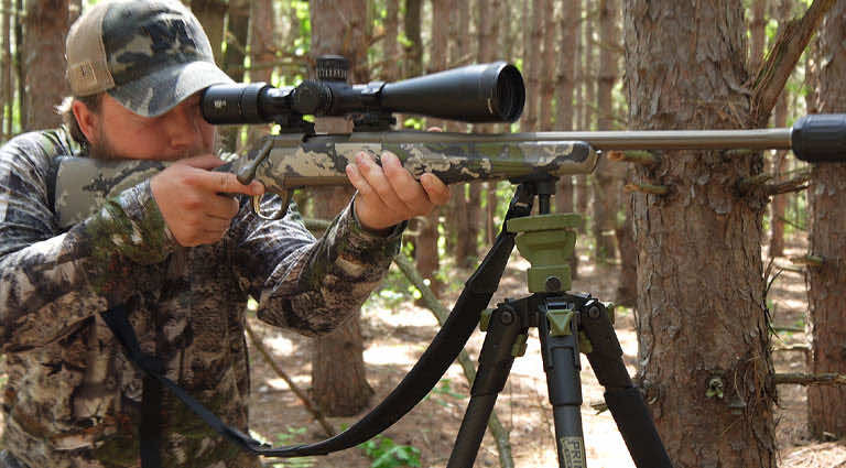 Hunter with Edge Series Tripod