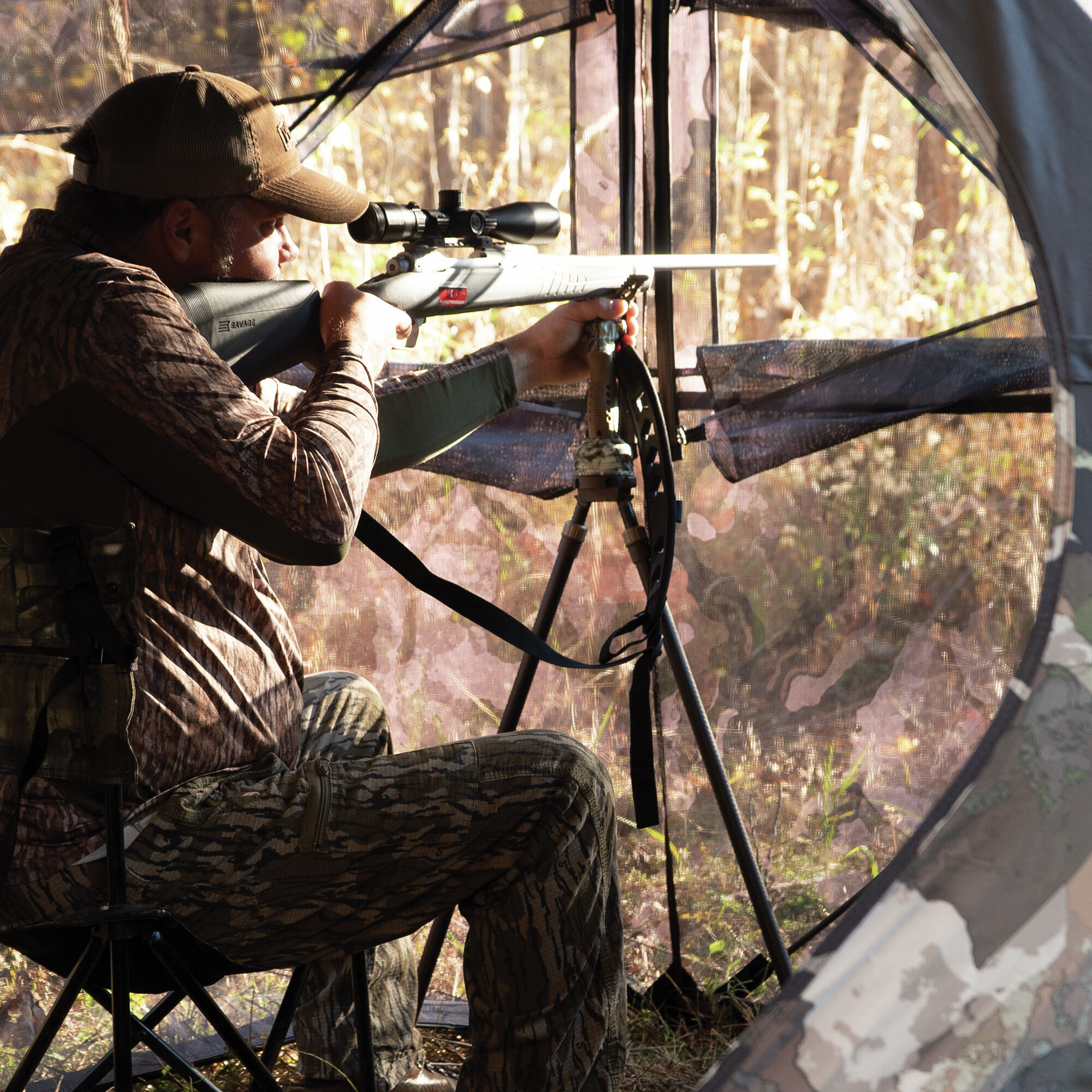 Hunting Blind 4 Person Turkey Deer Oak Tree Leaf Rifle Gun Archery Bow Ground 